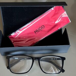 HUGO Classic Black Men's Glasses with case